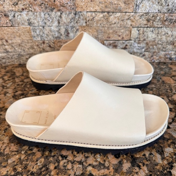 GUIDI
TREADED SOLE SANDALS - Picture 3 of 9